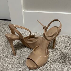 Gianni Bini Nude Platform Heels